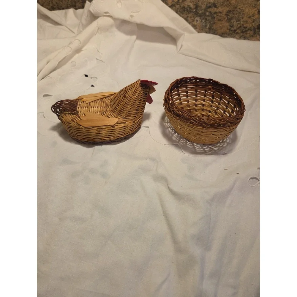 Vintage Handwoven Wicker Chicken Shaped Basket Shanghai Weave